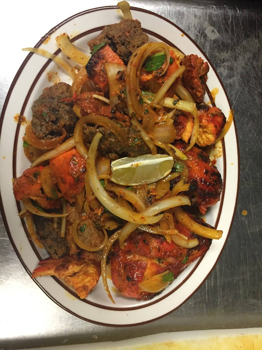 Royal Curry Cafe | restaurant | 4329 Lankershim Blvd, North Hollywood, CA 91602, USA | 8185097947 OR +1 818-509-7947