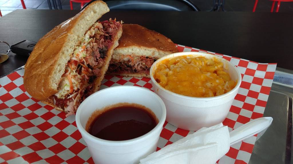 the corner 10th | restaurant | 3200 E 10th St, Long Beach, CA 90804, USA | 5624340445 OR +1 562-434-0445