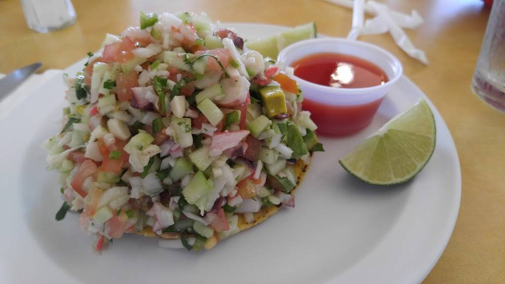 Clemente Seafood Restaurant | restaurant | 124 W MacArthur Blvd, Santa Ana, CA 92707, USA | 7145562815 OR +1 714-556-2815