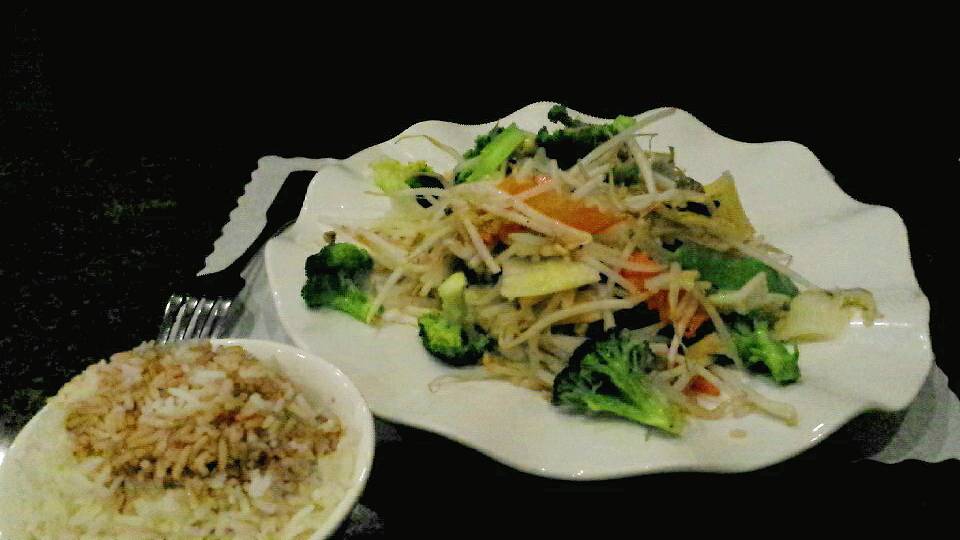 Monark Asian Bistro | restaurant | 5225 Canyon Crest Dr #64, Riverside, CA 92507, USA | 9516831073 OR +1 951-683-1073