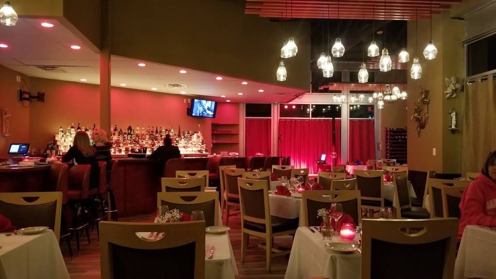 Ginos Vino Osteria | restaurant | 1400 E Old Settlers Blvd, Round Rock, TX 78664, USA | 7372120322 OR +1 737-212-0322