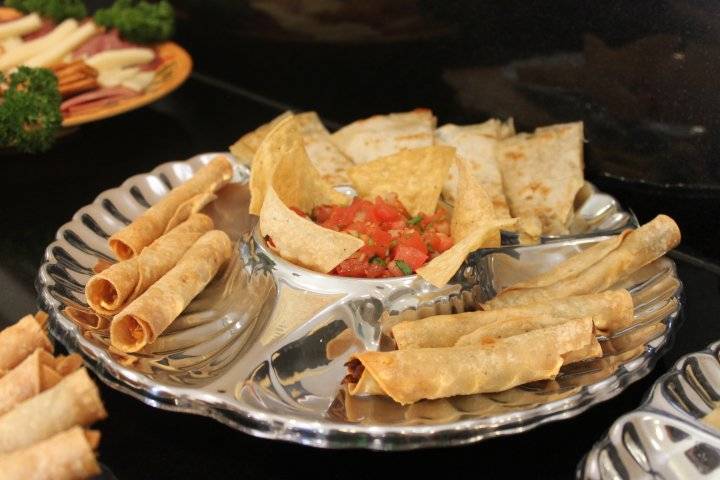 Mi Zacatecas Family Restaurant | restaurant | 100 W American Canyon Rd, American Canyon, CA 94503, USA | 7076457459 OR +1 707-645-7459