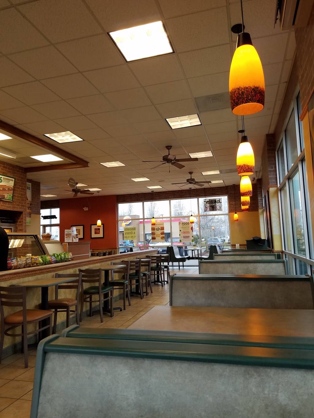 Subway | meal takeaway | 2829 Lancaster Dr NE Suite 190, Salem, OR 97305, USA | 5035878712 OR +1 503-587-8712