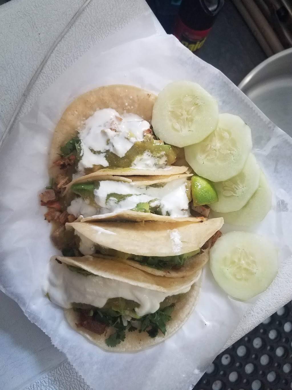 Antojitos el Caribe mix | restaurant | 666 E Main St, Waterbury, CT 06702, USA | 2035589290 OR +1 203-558-9290