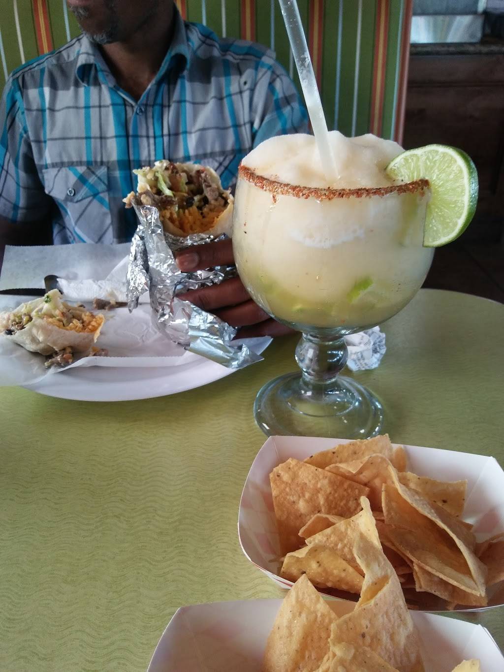 Taqueria Garibaldi | restaurant | 1841 Howe Ave, Sacramento, CA 95825, USA | 9169240108 OR +1 916-924-0108