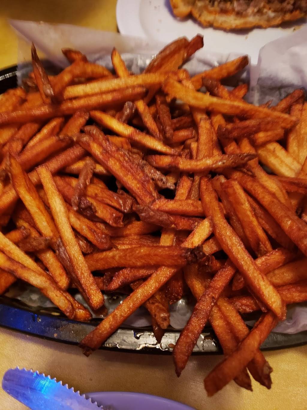 Hodges Cafe | restaurant | 897 Wooster Rd W, Barberton, OH 44203, USA | 3308256073 OR +1 330-825-6073