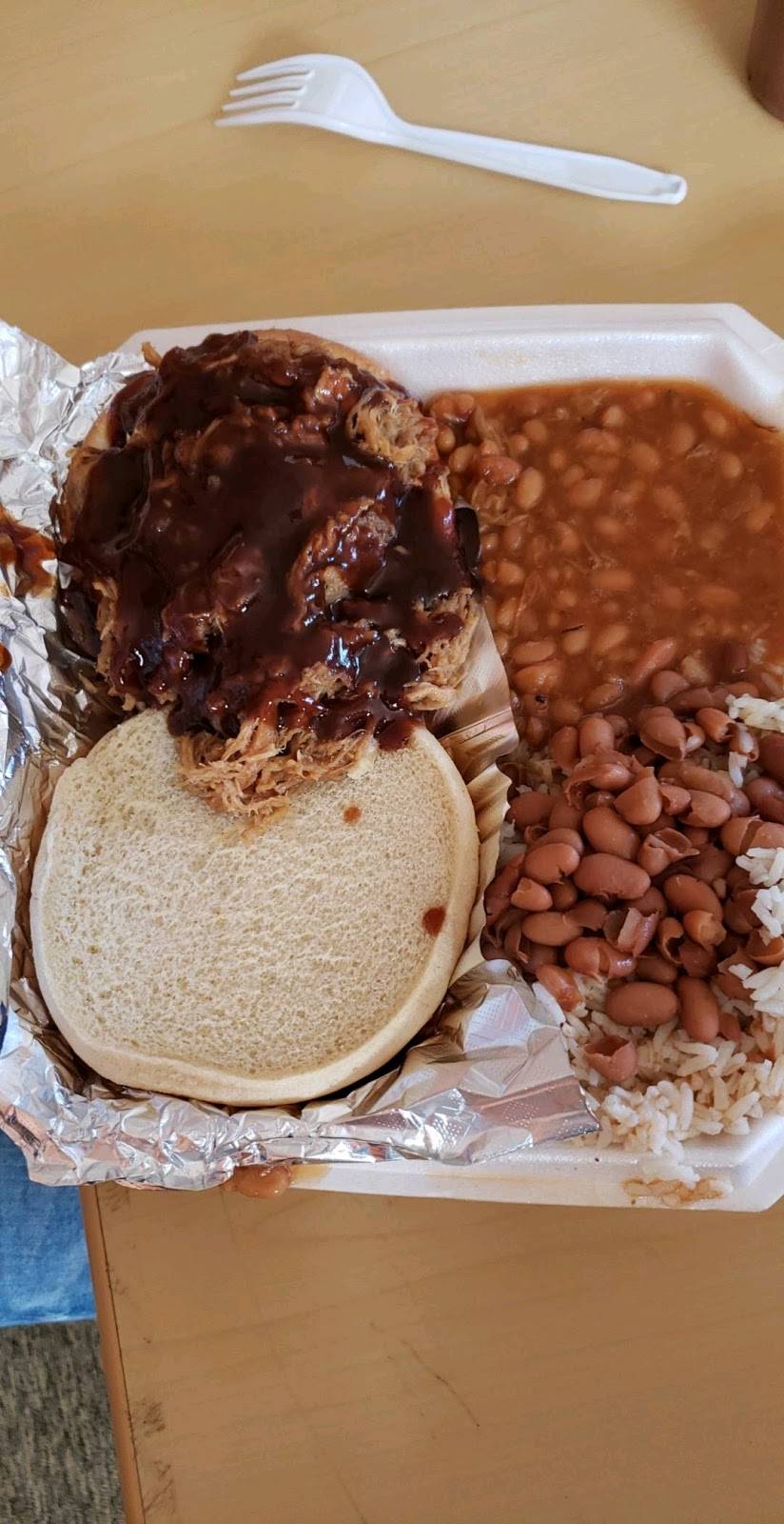 Caribbean BBQ Truck | restaurant | N Lockwood Ridge Rd &, Desoto Rd, Sarasota, FL 34243, USA | 9418797144 OR +1 941-879-7144