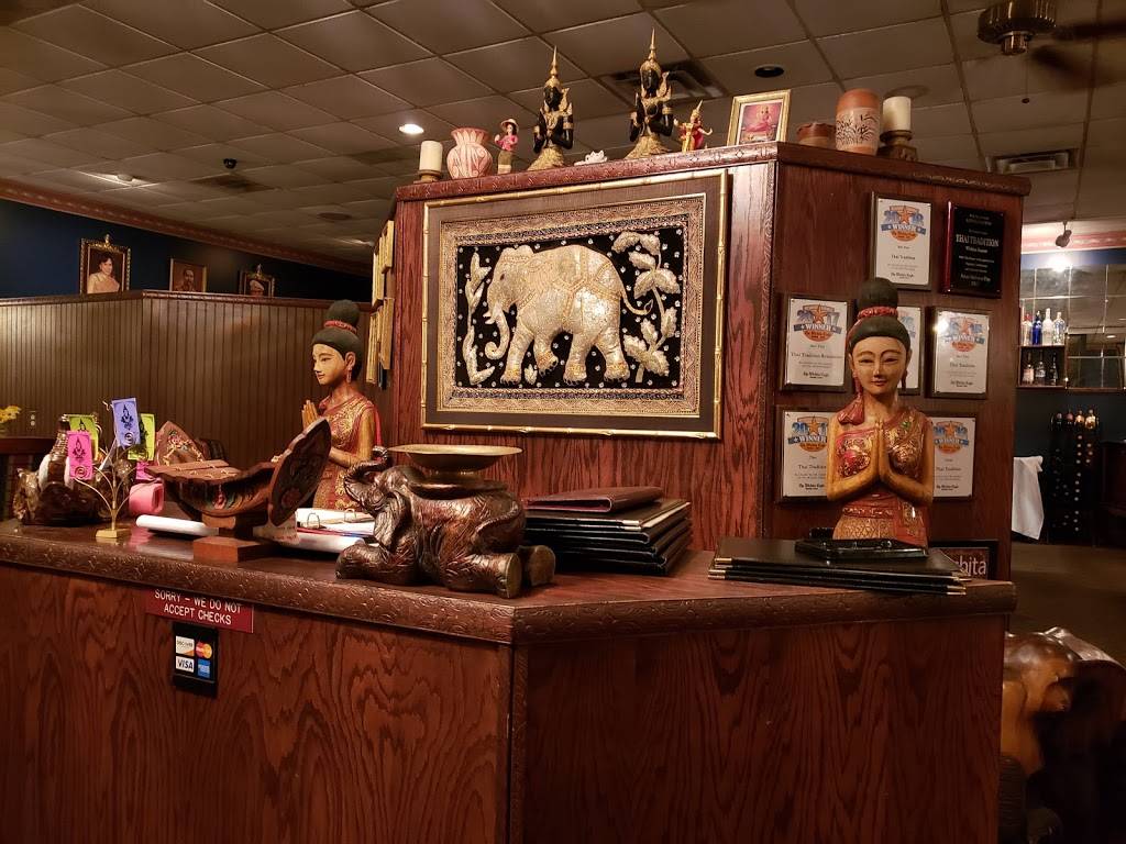 Thai Tradition | restaurant | 650 N Carriage Pkwy, Wichita, KS 67208, USA | 3166871500 OR +1 316-687-1500
