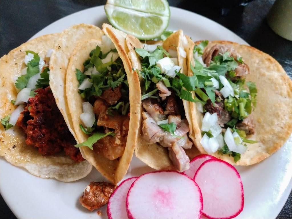 The Local Restaurant | restaurant | 3001 E Walnut Ave, Dalton, GA 30721, USA | 7065299096 OR +1 706-529-9096