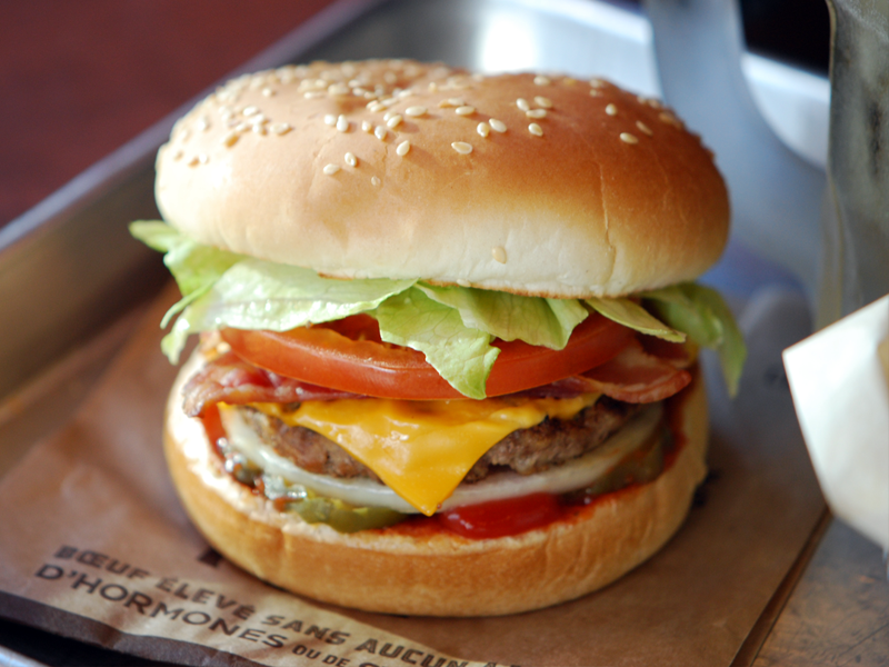 A&W Canada | restaurant | 182 Boulevard Saint-Luc, Saint-Jean-sur-Richelieu, QC J2W 1C7, Canada | 5793621700 OR +1 579-362-1700