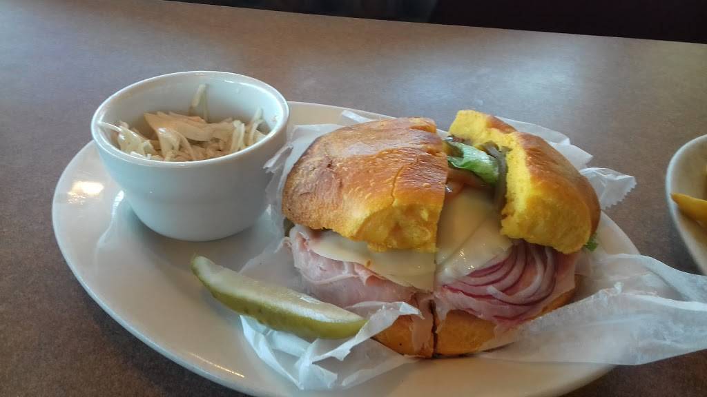 Bagel Bistro Diner & Grill | bakery | 1810 Victory Blvd, Staten Island, NY 10314, USA | 7187206919 OR +1 718-720-6919