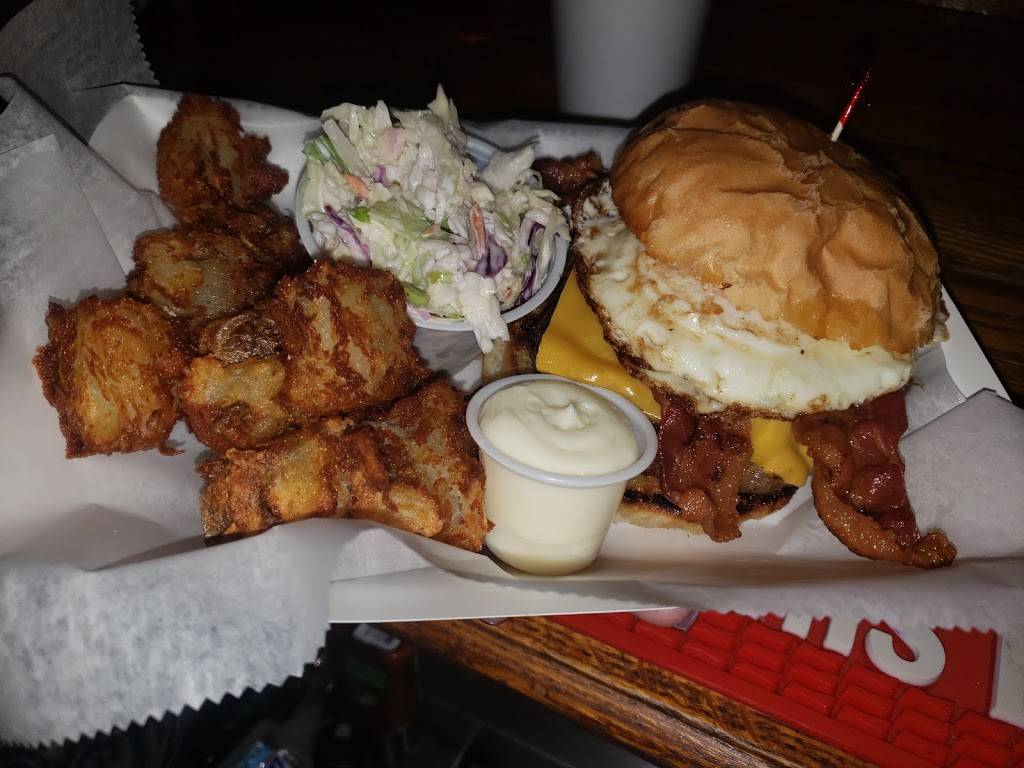 River road tavern | restaurant | 1556 N River Rd NE, Warren, OH 44483, USA | 3304695931 OR +1 330-469-5931