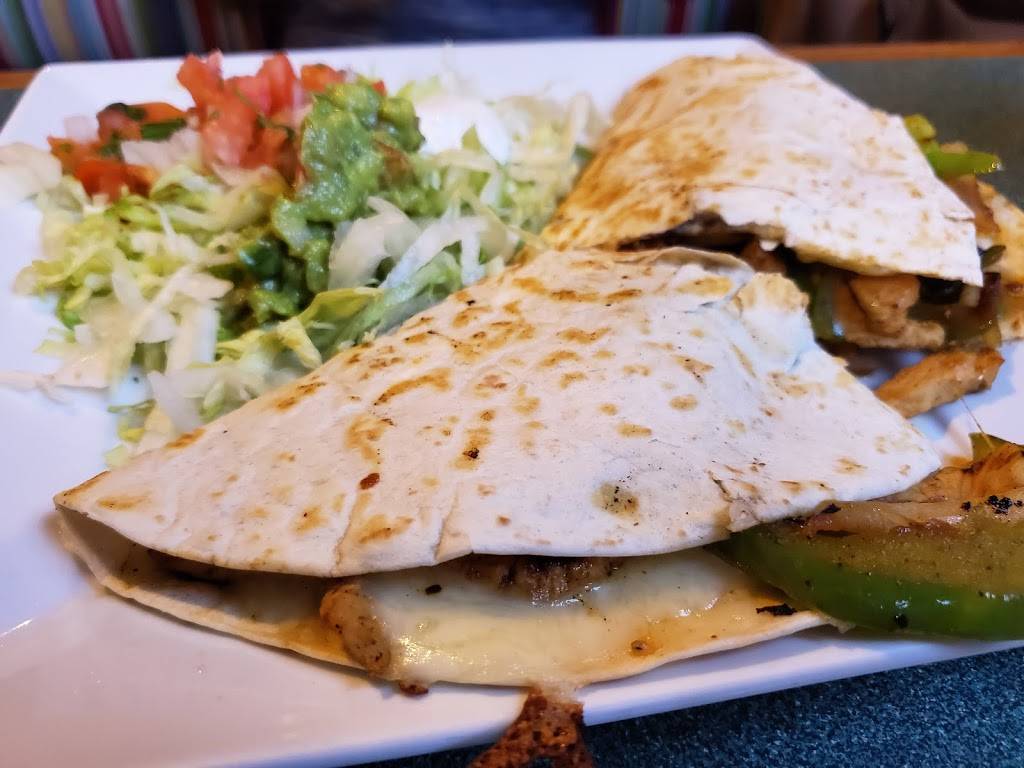 La Tia and Panchos Cantina Grill | restaurant | 140 N Main St, St Charles, MO 63301, USA | 6368964441 OR +1 636-896-4441