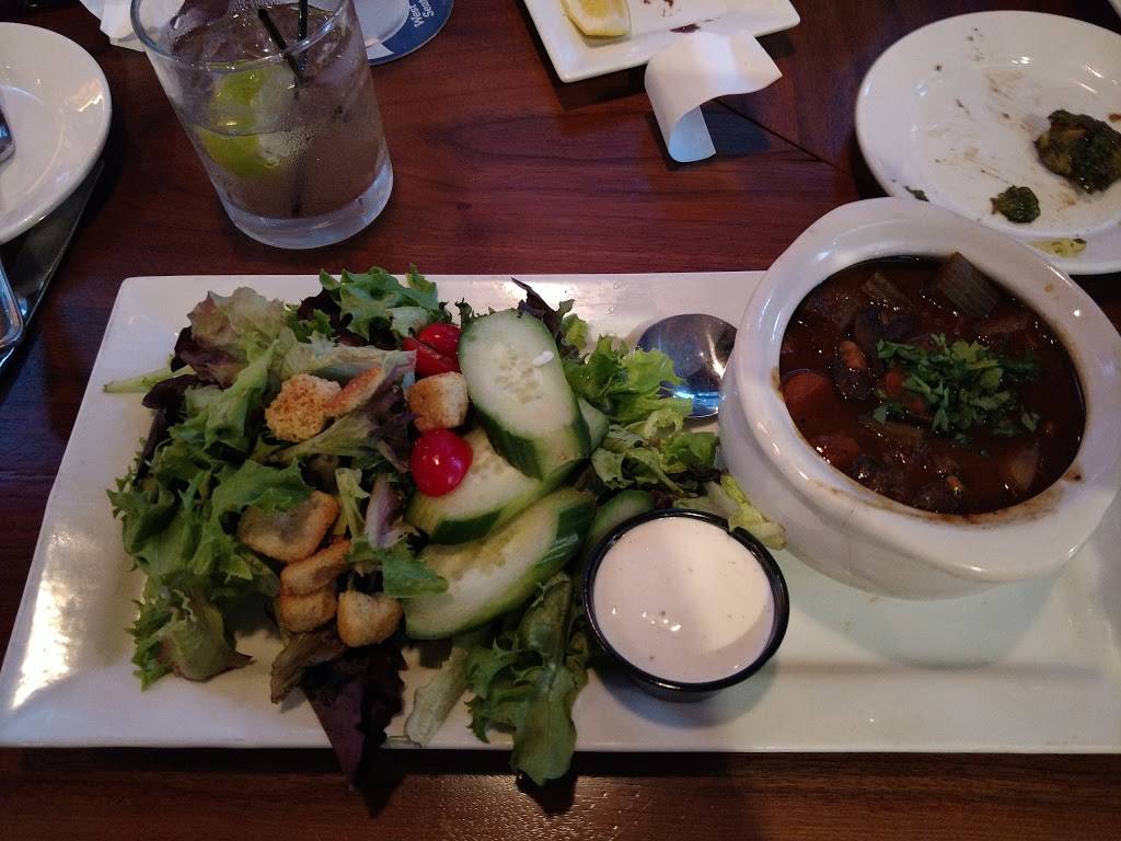 The Lodge Sports Grille | restaurant | 4209 SW Alaska St, Seattle, WA 98116, USA | 2063883337 OR +1 206-388-3337