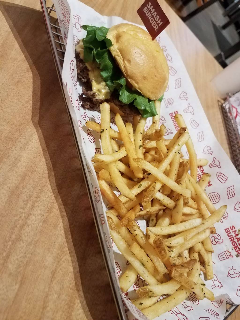 Smashburger | restaurant | 20420 S Avalon Blvd Suite B, Carson, CA 90746, USA | 3107422298 OR +1 310-742-2298