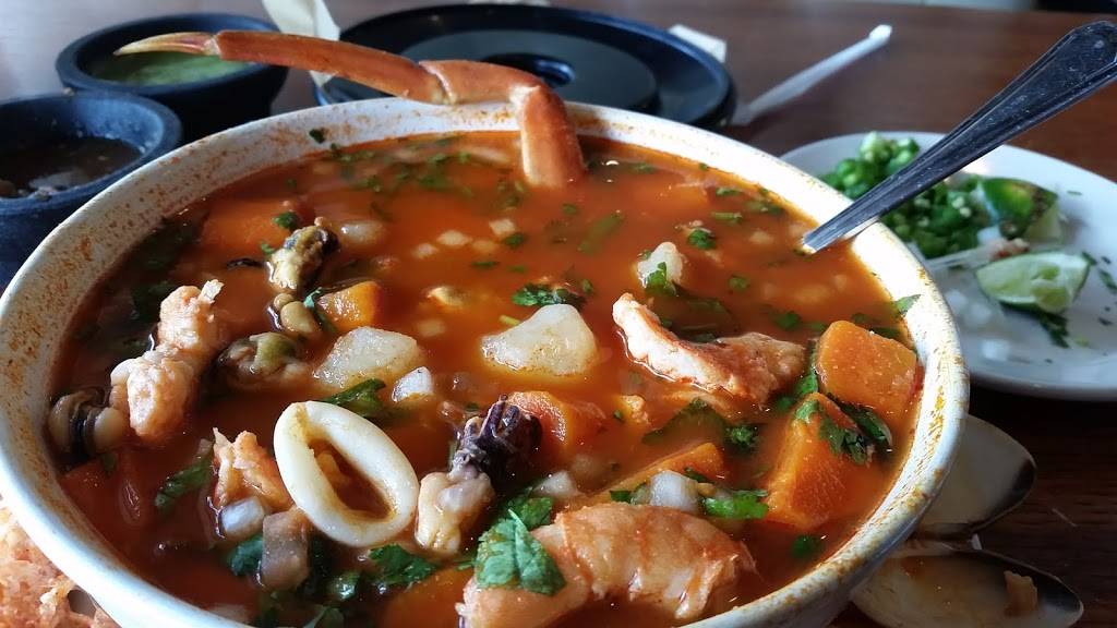 El Nuevo Morelos Mexican Restaurant | restaurant | 360 Bernard St W, West St Paul, MN 55118, USA | 6515525693 OR +1 651-552-5693