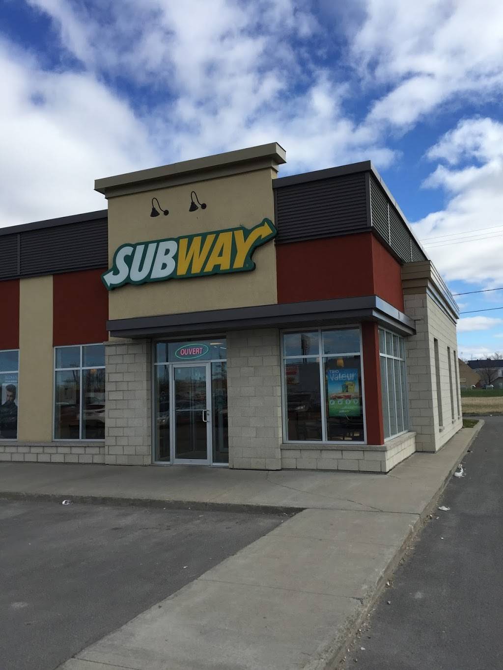 Restaurant SUBWAY | restaurant | 17655 Rue Charles, Mirabel, QC J7J 1P3, Canada | 4509901302 OR +1 450-990-1302