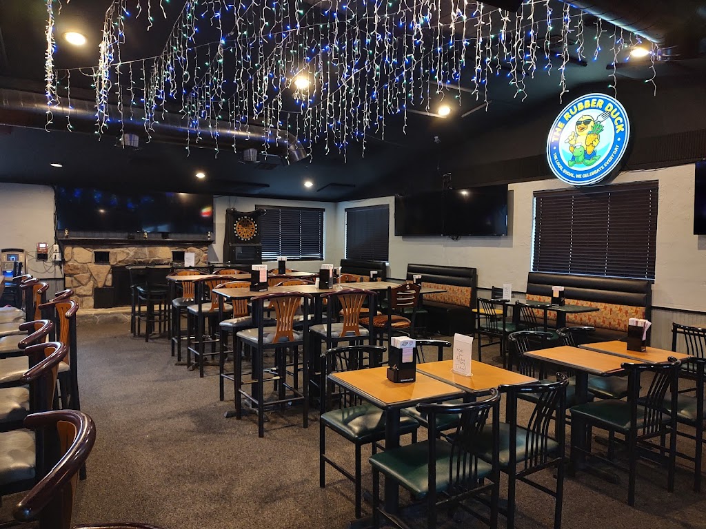 The Rubber Duck | restaurant | 136 S River Rd, Clinton Twp, MI 48036, USA | 5864770556 OR +1 586-477-0556