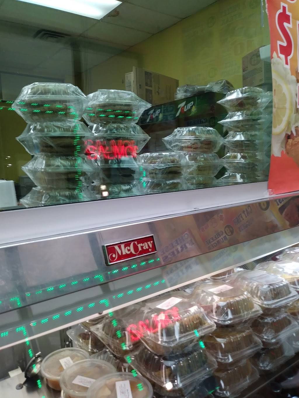 Sharks Fish and Chicken | restaurant | 1 State St, Calumet City, IL 60409, USA | 7088622220 OR +1 708-862-2220