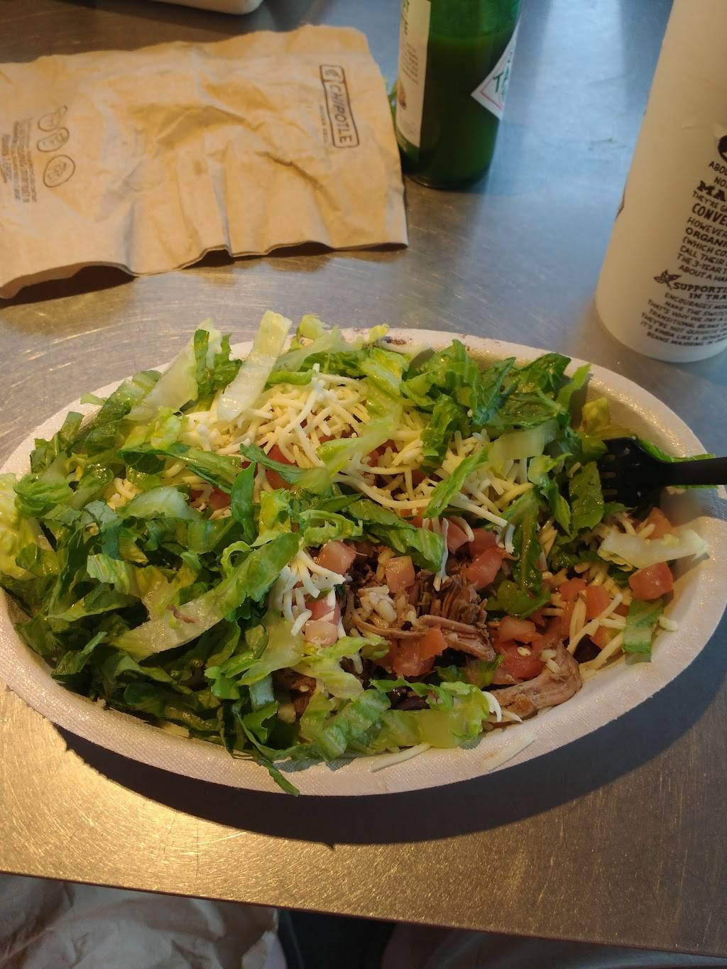 Chipotle Mexican Grill | restaurant | 625 Kennedy Ln, Clarksville, TN 37040, USA | 9319062110 OR +1 931-906-2110