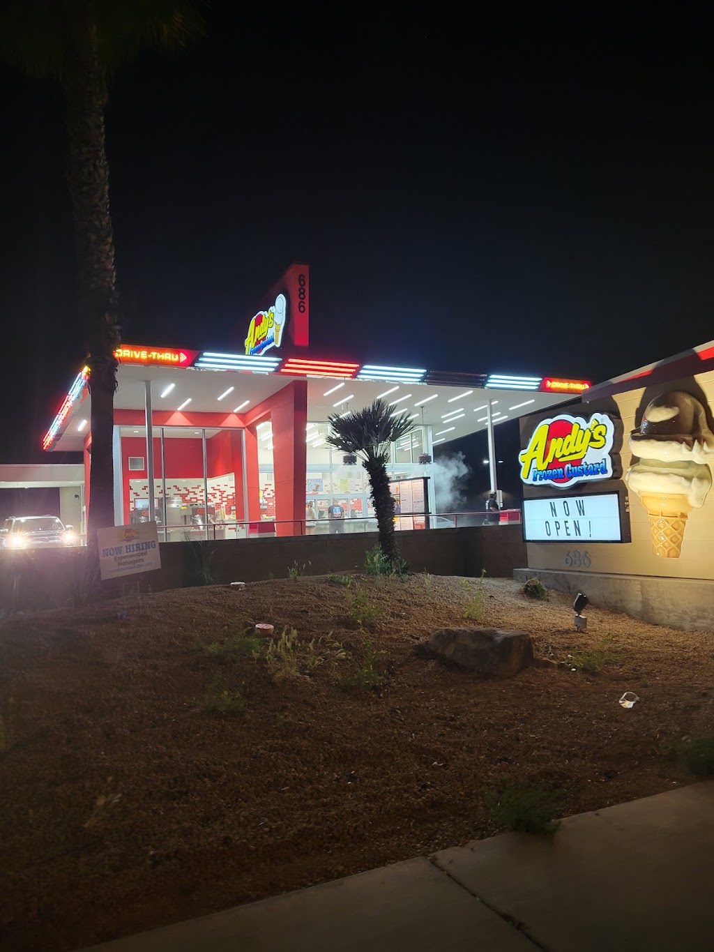 Andys Frozen Custard | restaurant | 686 S Gilbert Rd, Gilbert, AZ 85296, USA | 4805917811 OR +1 480-591-7811