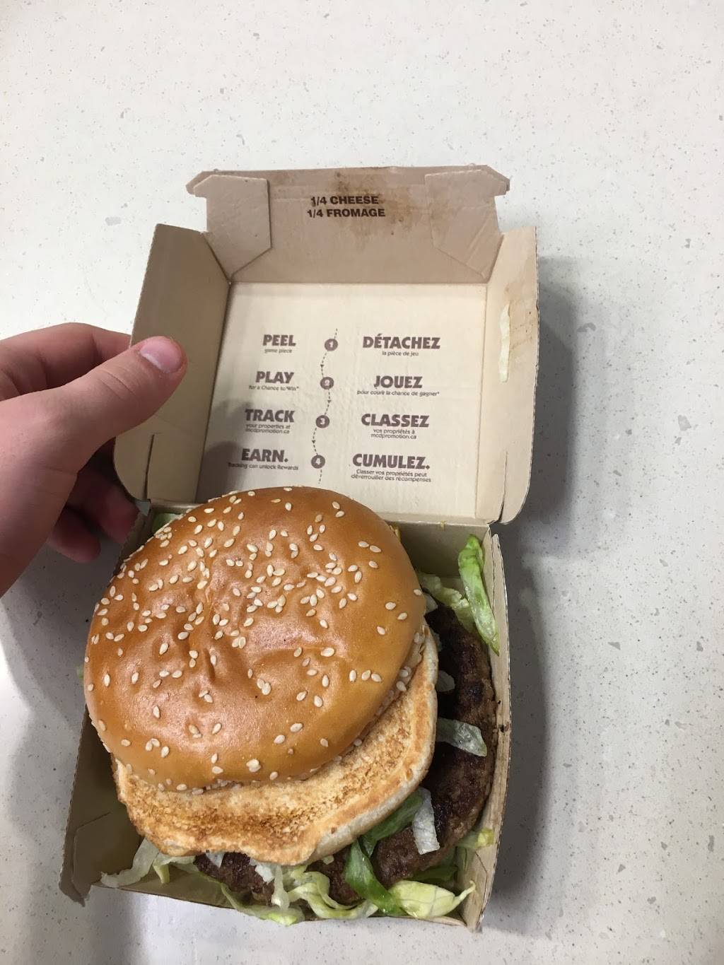 McDonalds | cafe | 3050 Autoroute Félix-Leclerc, Vaudreuil-Dorion, QC J7V 0H1, Canada | 4504244059 OR +1 450-424-4059