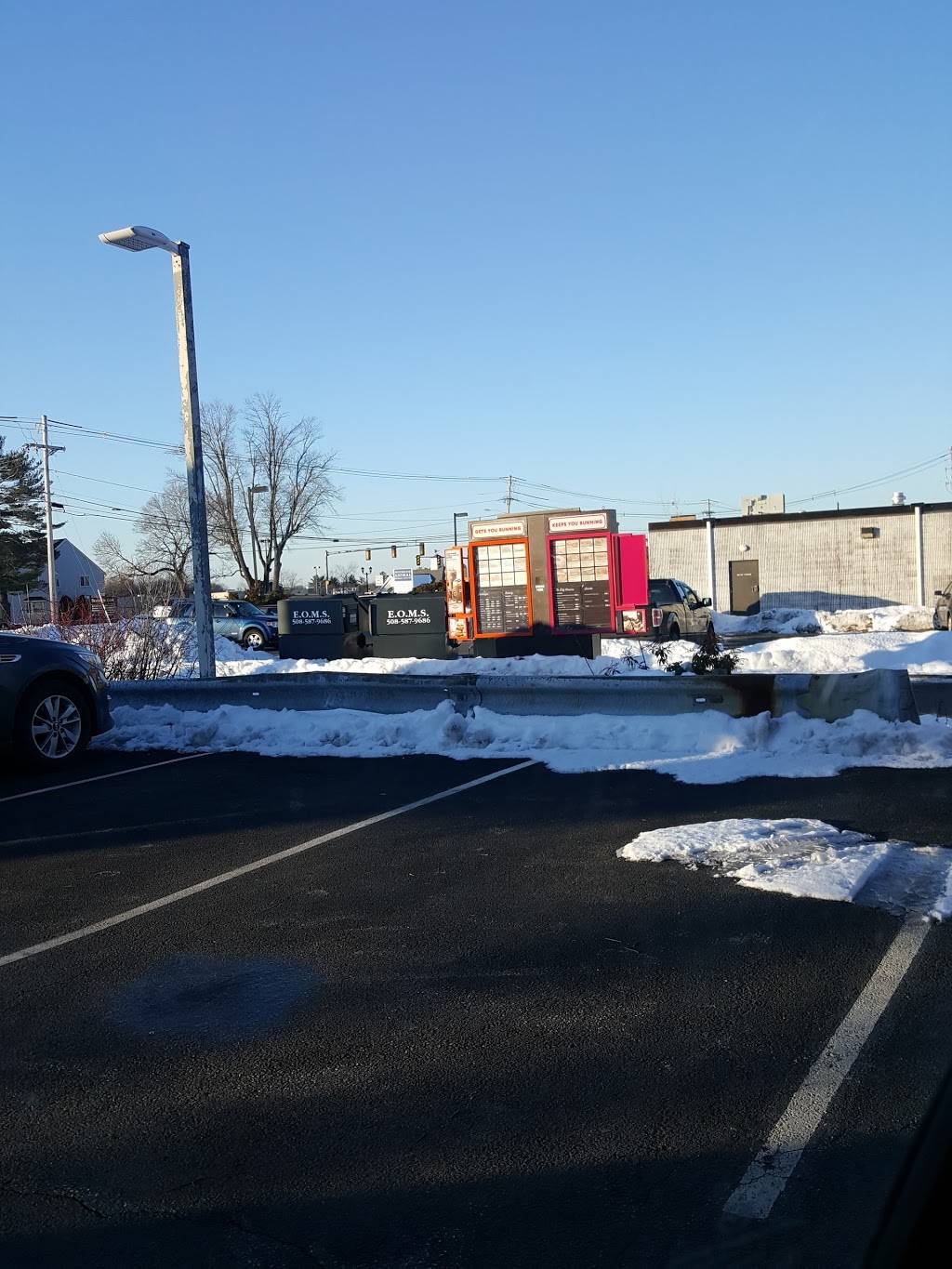 Dunkin | bakery | 575 W Center St, West Bridgewater, MA 02379, USA | 5084270558 OR +1 508-427-0558