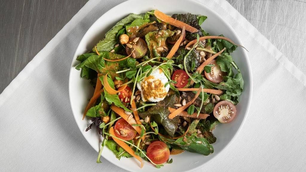 Pink FlaminGo To Go | restaurant | 17740 Woodward Ave, Detroit, MI 48203, USA | 3138261454 OR +1 313-826-1454