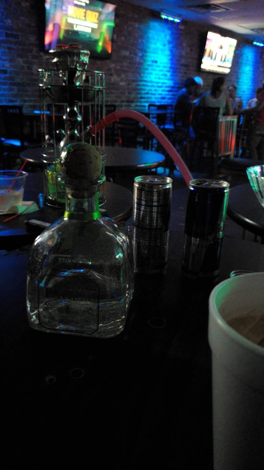 La Sonrisa Restaurant | restaurant | 320 Broad St, Providence, RI 02907, USA | 4012283470 OR +1 401-228-3470