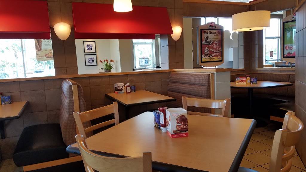 Dairy Queen Grill & Chill | restaurant | 14891 S Tamiami Trail, Fort Myers, FL 33912, USA | 2394823145 OR +1 239-482-3145