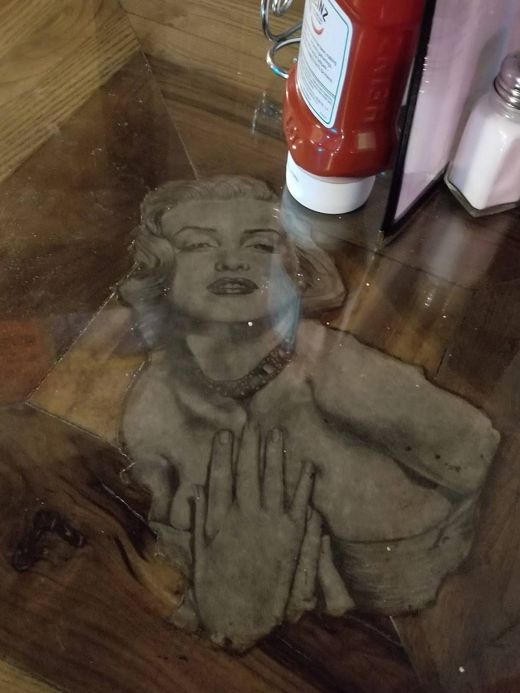 Hallton Hilton | restaurant | 14407 River Rd, Sigel, PA 15860, USA | 8147766798 OR +1 814-776-6798