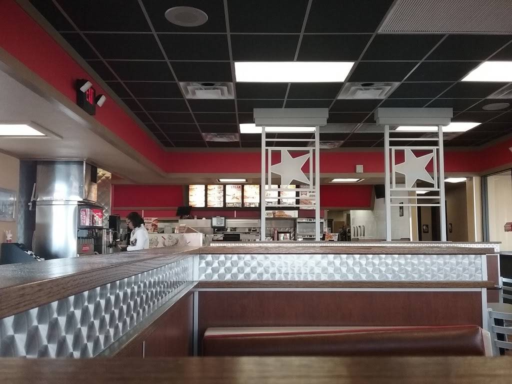 Hardees | restaurant | 1850 Boulevard, Colonial Heights, VA 23834, USA | 8045269118 OR +1 804-526-9118