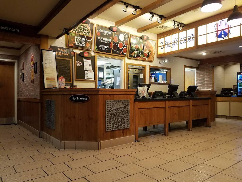 Pizza Hut | meal takeaway | 10082 Page Ave, St. Louis, MO 63132, USA | 3144281445 OR +1 314-428-1445