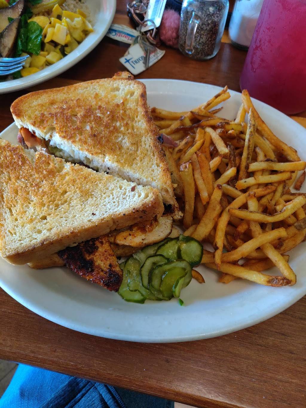 The Spot | restaurant | 331 Tilton Rd, Northfield, NJ 08225, USA | 6095686571 OR +1 609-568-6571