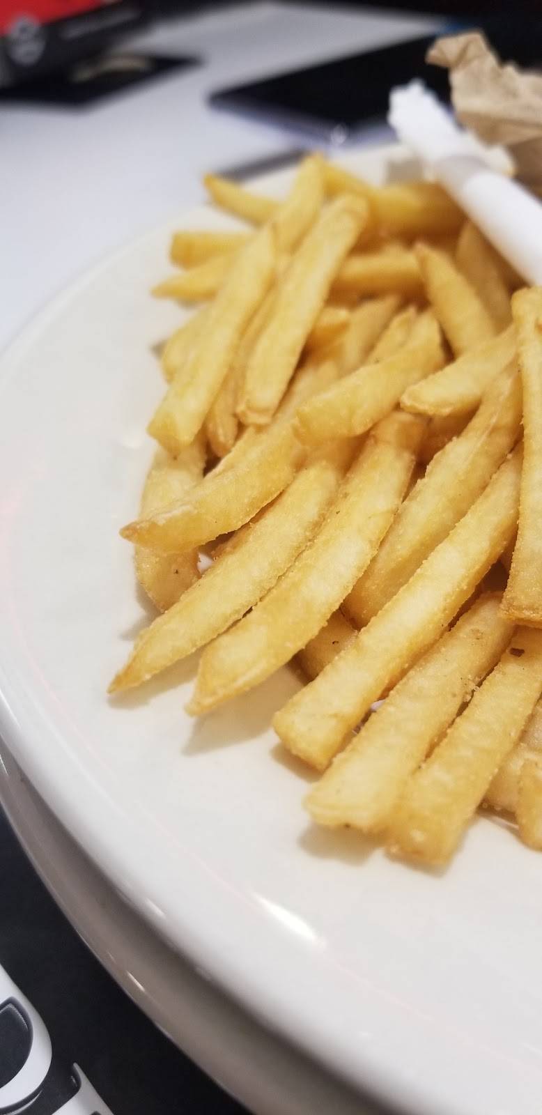 Steak n Shake | restaurant | 8157 E 96th St, Indianapolis, IN 46256, USA | 3178425963 OR +1 317-842-5963