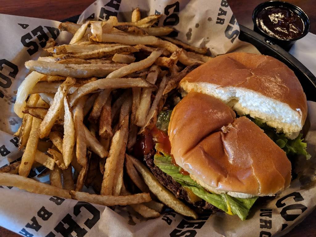 COACHES Burger Bar Poland | restaurant | 3032 Center Rd, Poland, OH 44514, USA | 3307074748 OR +1 330-707-4748