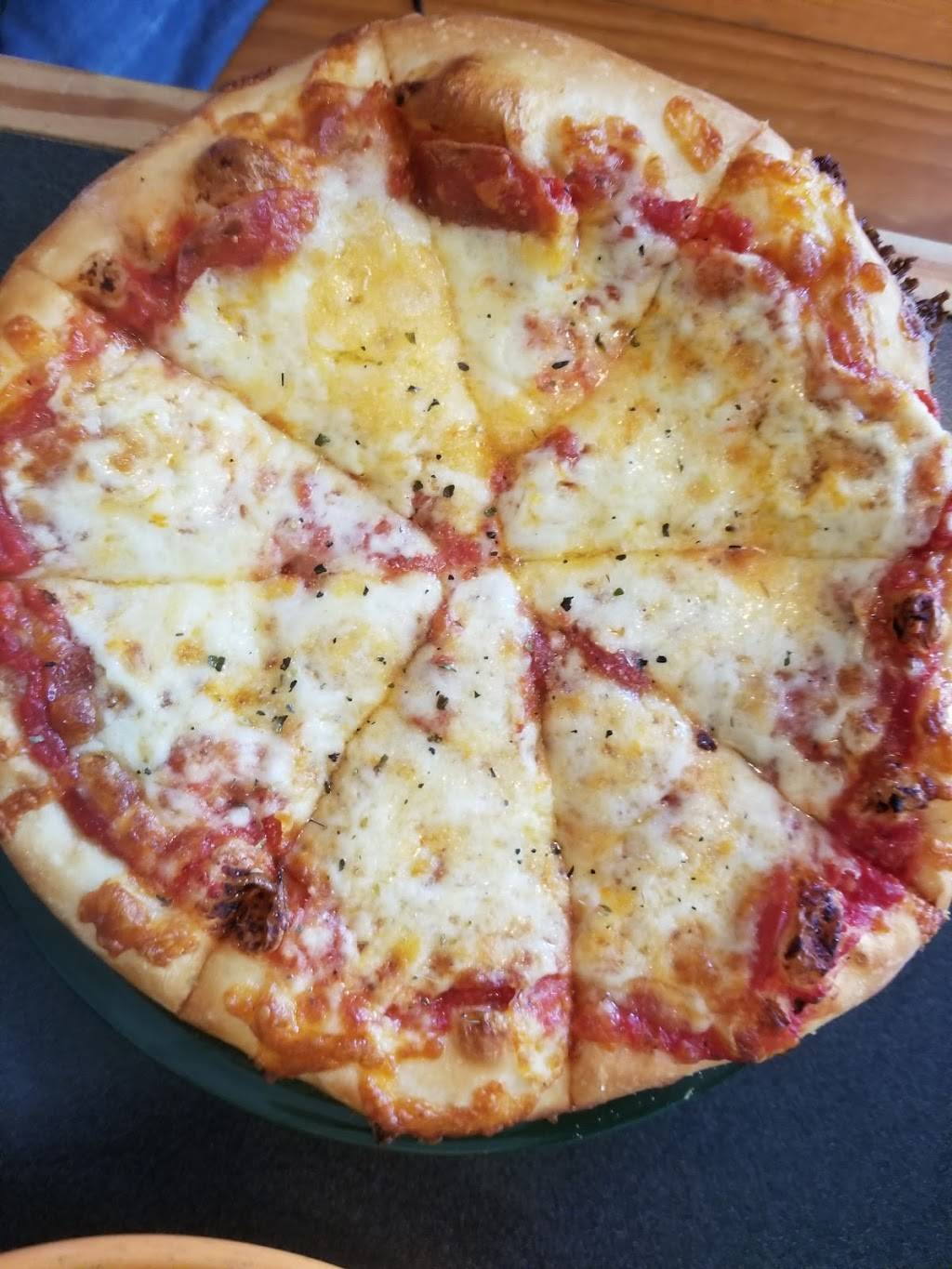 The Upper Crust | restaurant | 97 Sea Island Pkwy #201, Beaufort, SC 29907, USA | 8435211999 OR +1 843-521-1999