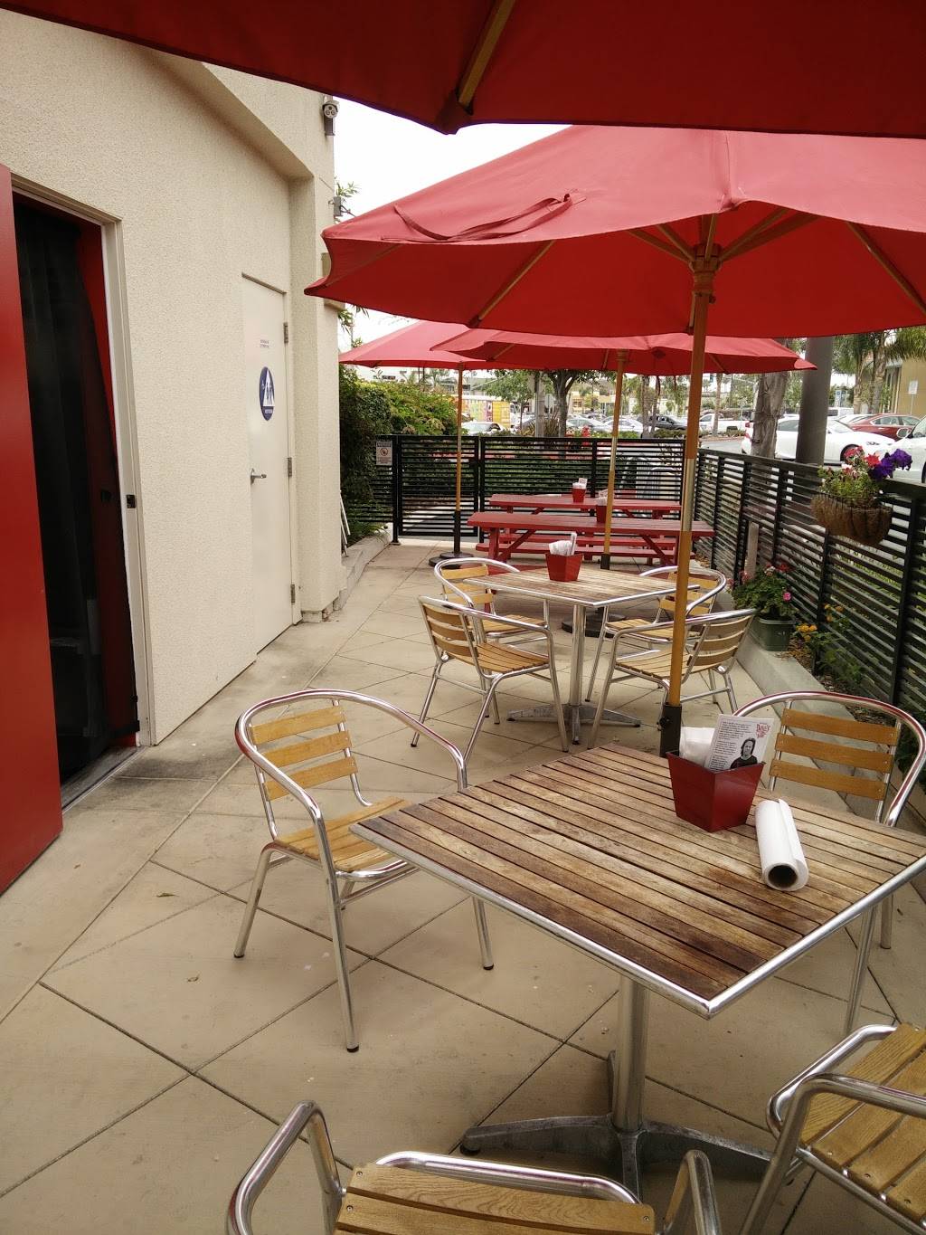 Daves Cosmic Subs, Seal Beach, CA | restaurant | 981 Pacific Coast Hwy, Seal Beach, CA 90740, USA | 5624308555 OR +1 562-430-8555