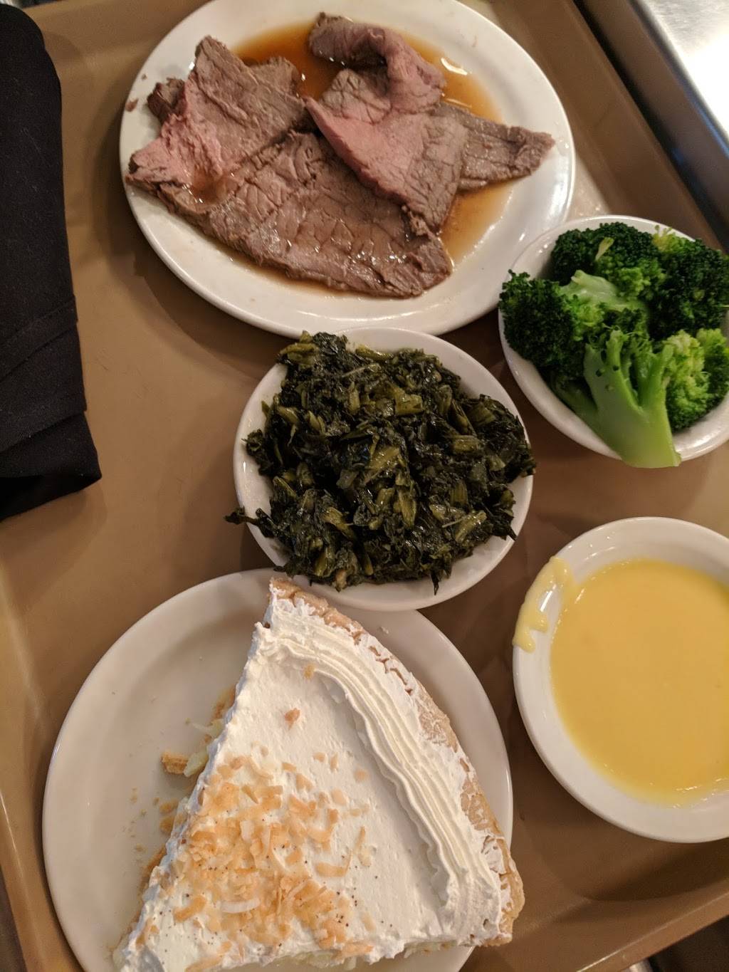 K&W Cafeterias | restaurant | 180 Halton Rd, Greenville, SC 29607, USA | 8642819166 OR +1 864-281-9166