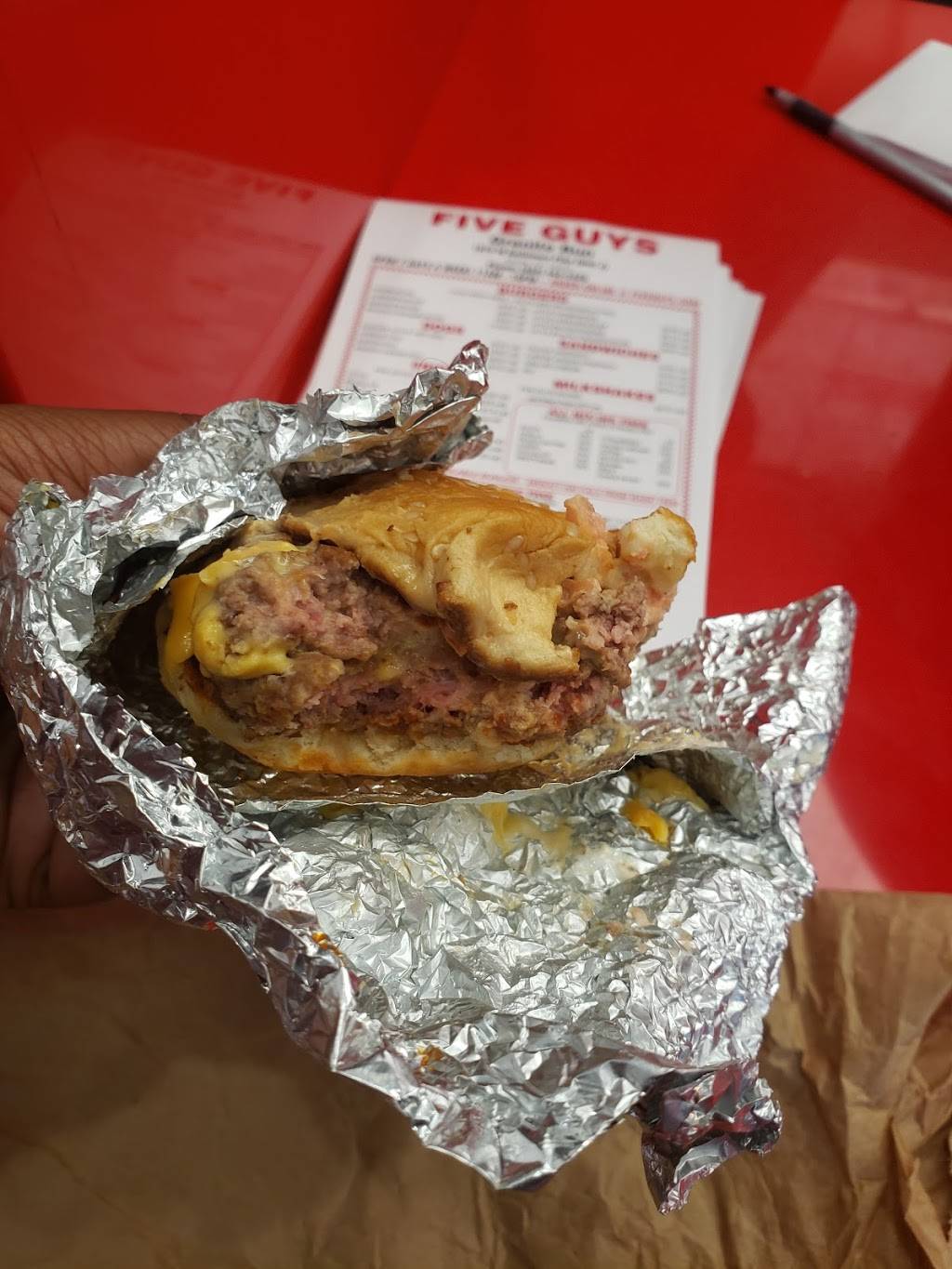 Five Guys | restaurant | 1075 W Baltimore Pike, Media, PA 19063, USA | 4844442420 OR +1 484-444-2420