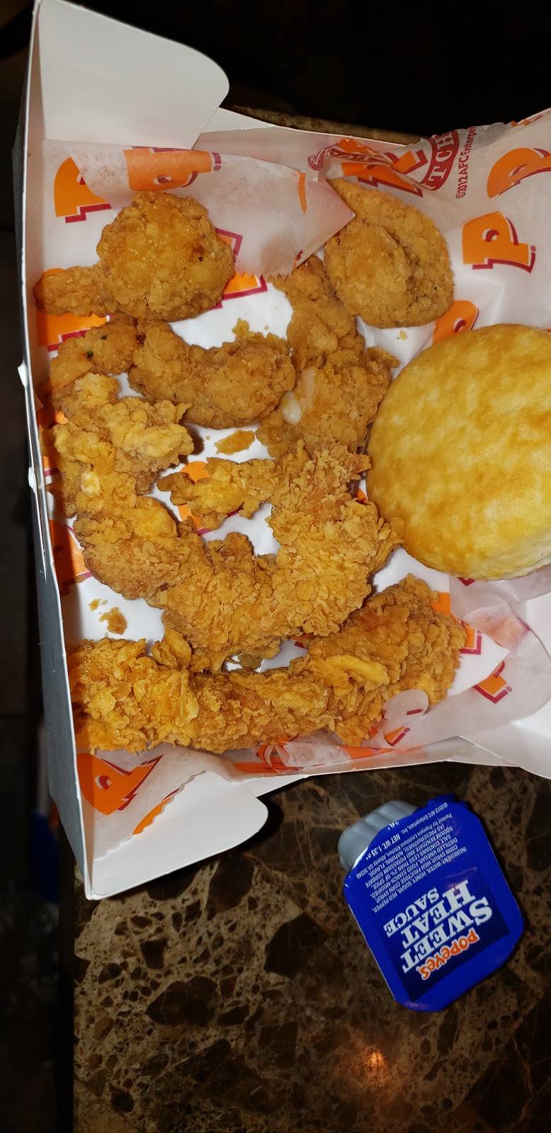 Popeyes Louisiana Kitchen | restaurant | 18240 Kedzie Ave, Hazel Crest, IL 60429, USA | 7082060745 OR +1 708-206-0745