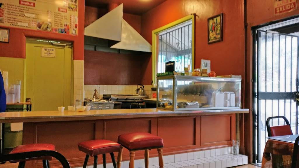 Los Tres Cochinitos Restaurant | restaurant | 3111 N Main St, Los Angeles, CA 90031, USA | 3232212740 OR +1 323-221-2740