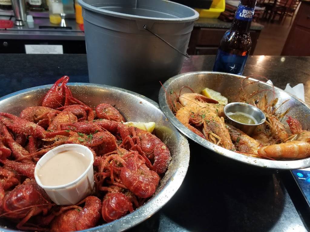 Kevin Rico Seafood & Oyster Bar | restaurant | 3148 Gulfway Dr, Port Arthur, TX 77642, USA | 4099825561 OR +1 409-982-5561