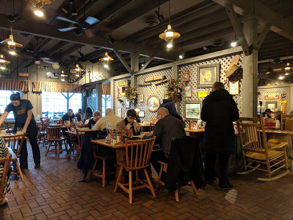 Cracker Barrel Old Country Store | restaurant | 4119 Columbus St, Ottawa, IL 61350, USA | 8154319779 OR +1 815-431-9779