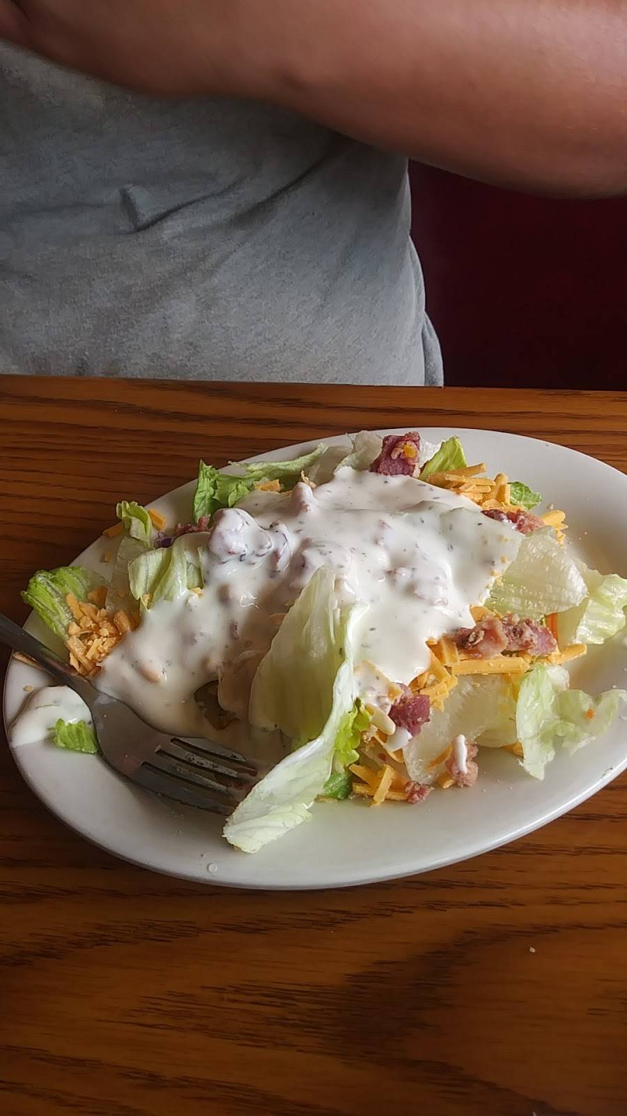 Pizza Hut | restaurant | 2721 Peters Creek Pkwy, Winston-Salem, NC 27127, USA | 3367854435 OR +1 336-785-4435