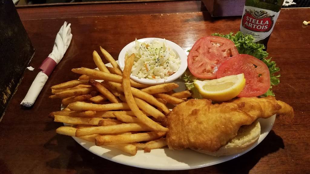 Oak Hill Tavern & BBQ | restaurant | 565 Tower Hill Rd, North Kingstown, RI 02852, USA | 4012943282 OR +1 401-294-3282