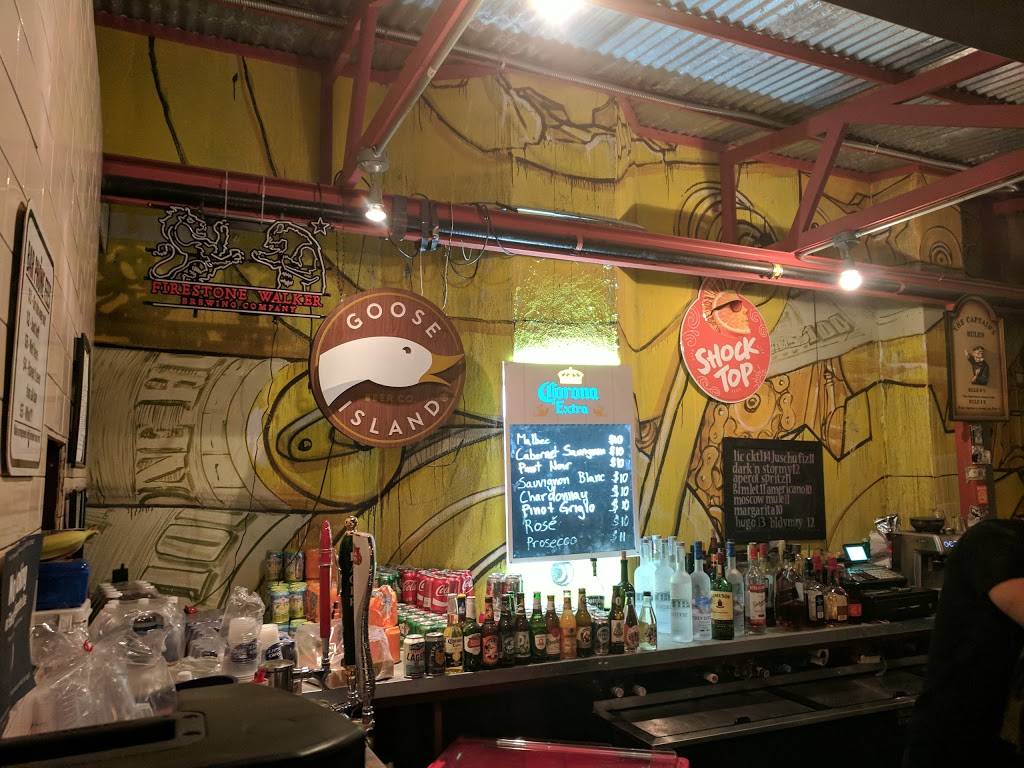 Anable Basin Sailing Bar & Grill | restaurant | 4-40 44th Dr, Long Island City, NY 11101, USA | 7184339269 OR +1 718-433-9269