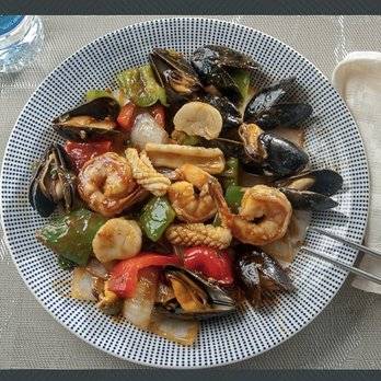 Tengs Restaurant | restaurant | 2936 Hempstead Turnpike, Levittown, NY 11756, USA | 5163960831 OR +1 516-396-0831