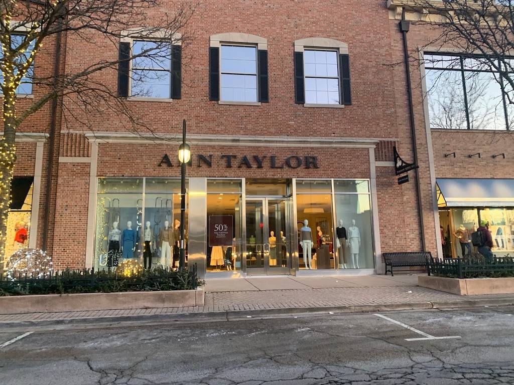Downtown Naperville | shopping mall | 55 S Main St #351, Naperville, IL 60540, USA | 6305443367 OR +1 630-544-3367