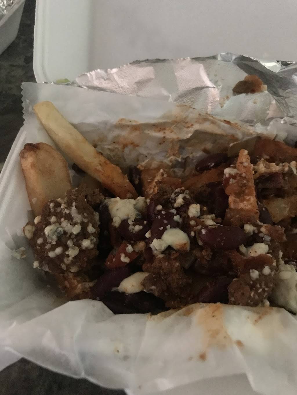 Isaacs World Famous Burgers | restaurant | 7801 N Nebraska Ave, Tampa, FL 33604, USA | 8132320035 OR +1 813-232-0035